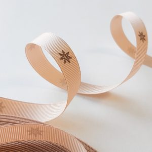 Репсовая лента: Искусство персонализации, доступное каждому